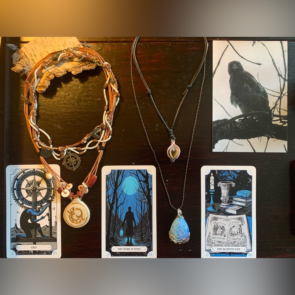 Royal Garden Necklace Opalescent Teardrop Pendant Long Chain - Picture 3 of 11